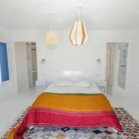 Villa Alfonso New, With Local Traditional Style